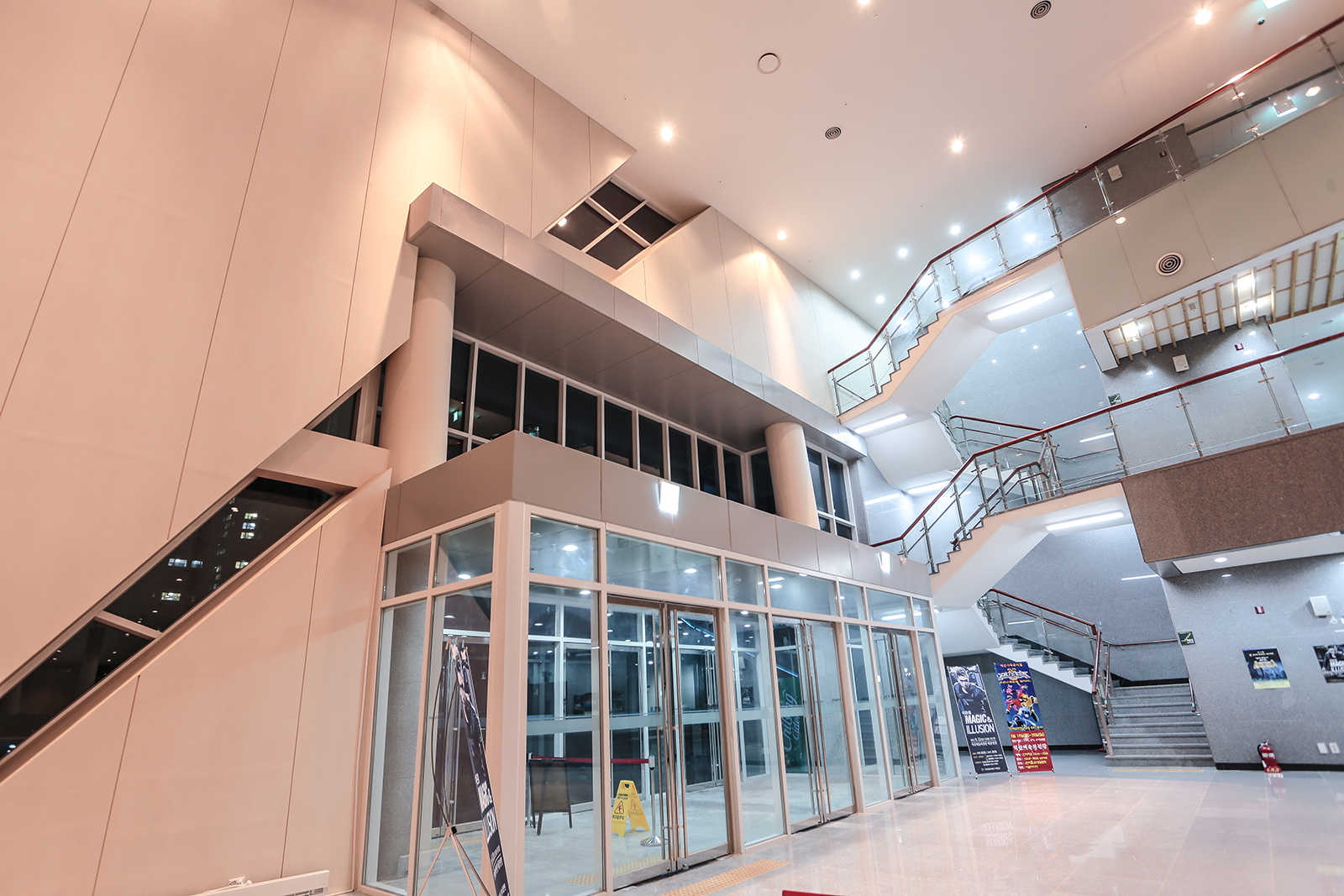 예술의전당 로비